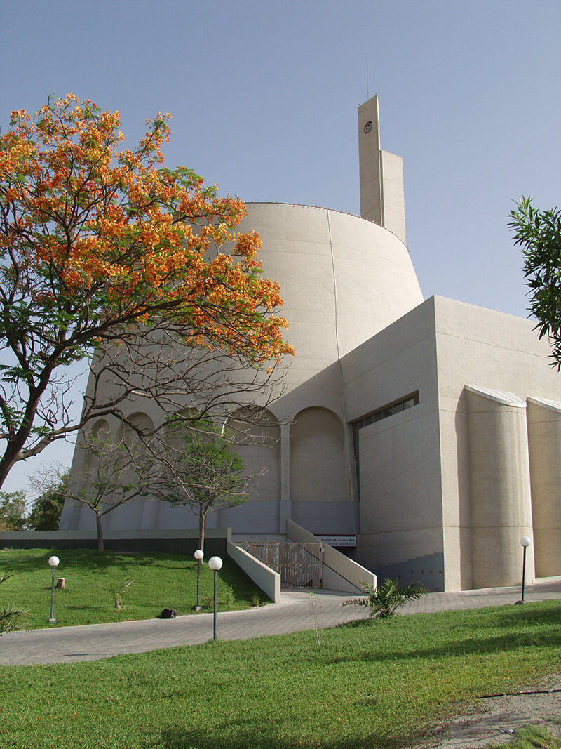 جامعة البحرين تتيح لطلبة الثانوية المتخرجين في العامين الماضيين تقديم الطلبات للالتحاق بها