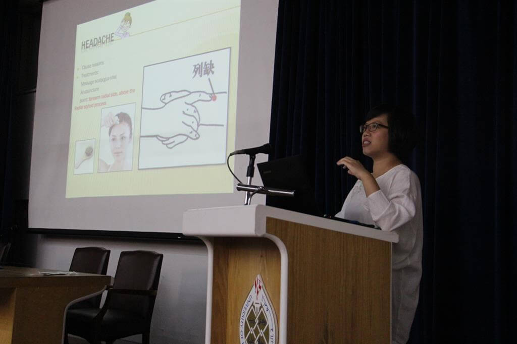 ضمن فعاليات أسبوع الثقافة الصينية بجامعة البحرين متخصصة تؤكد: الطب الشعبي الصيني لا يترك آثاراً جانبية