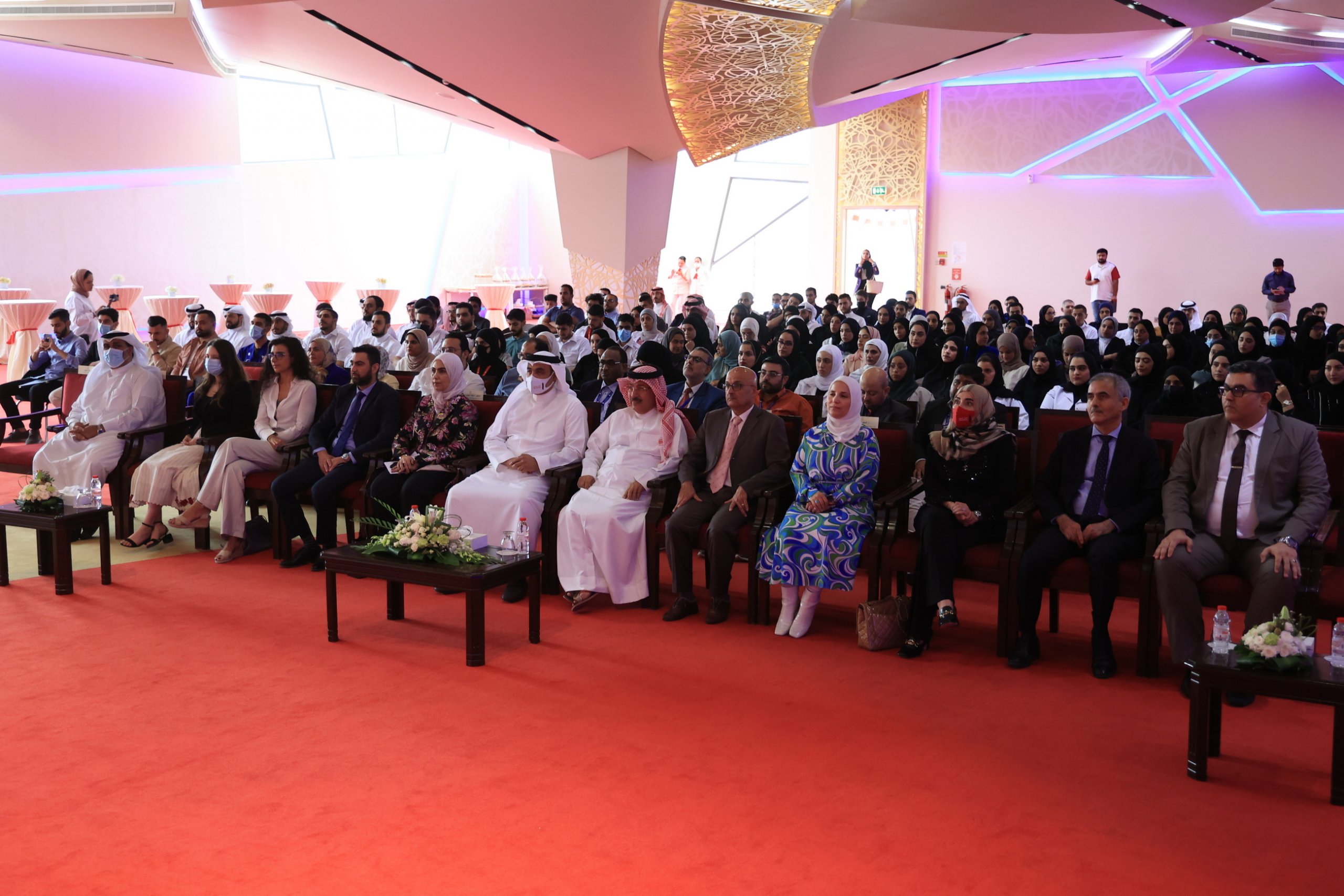 UoB Honors 250 Front-Line Volunteers of Its Affiliates