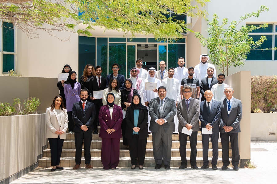 UOB “Applied Studies” Students Present Innovative Solutions to Engineering, Management and Technical Sectors