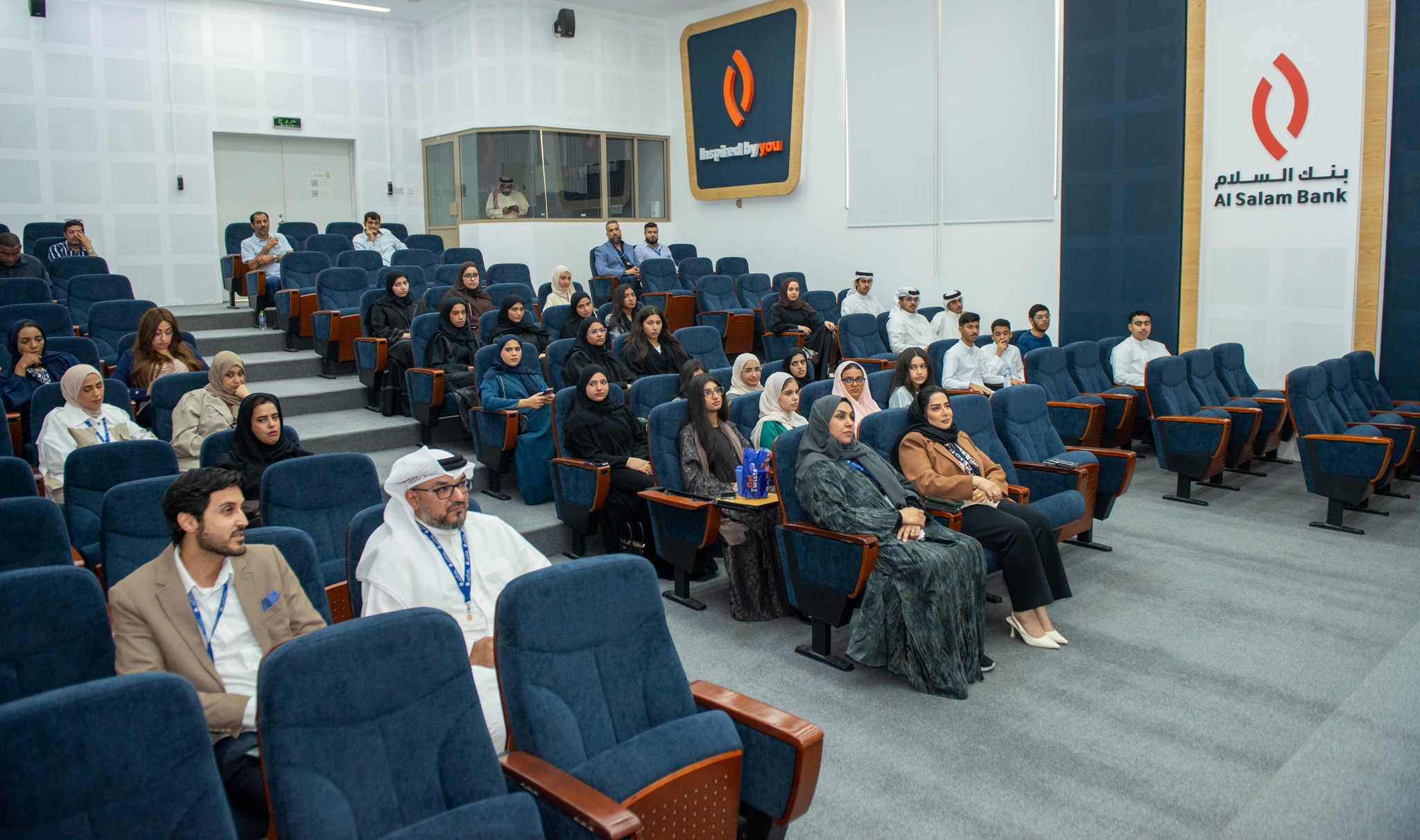 University of Bahrain Introduces AlMabarrah AlKhalifia Students to Student Life and Campus Services