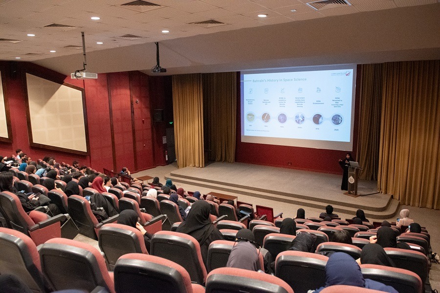 UOB Engineering Students Explore the Role of Bahrain Space Agency
