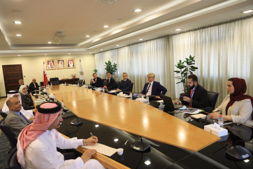 في إطار المباحثات لطرح ماجستير القانون والإدارة الرياضية..  رئيسة جامعة البحرين تستقبل السفير الفرنسي لدى مملكة البحرين 