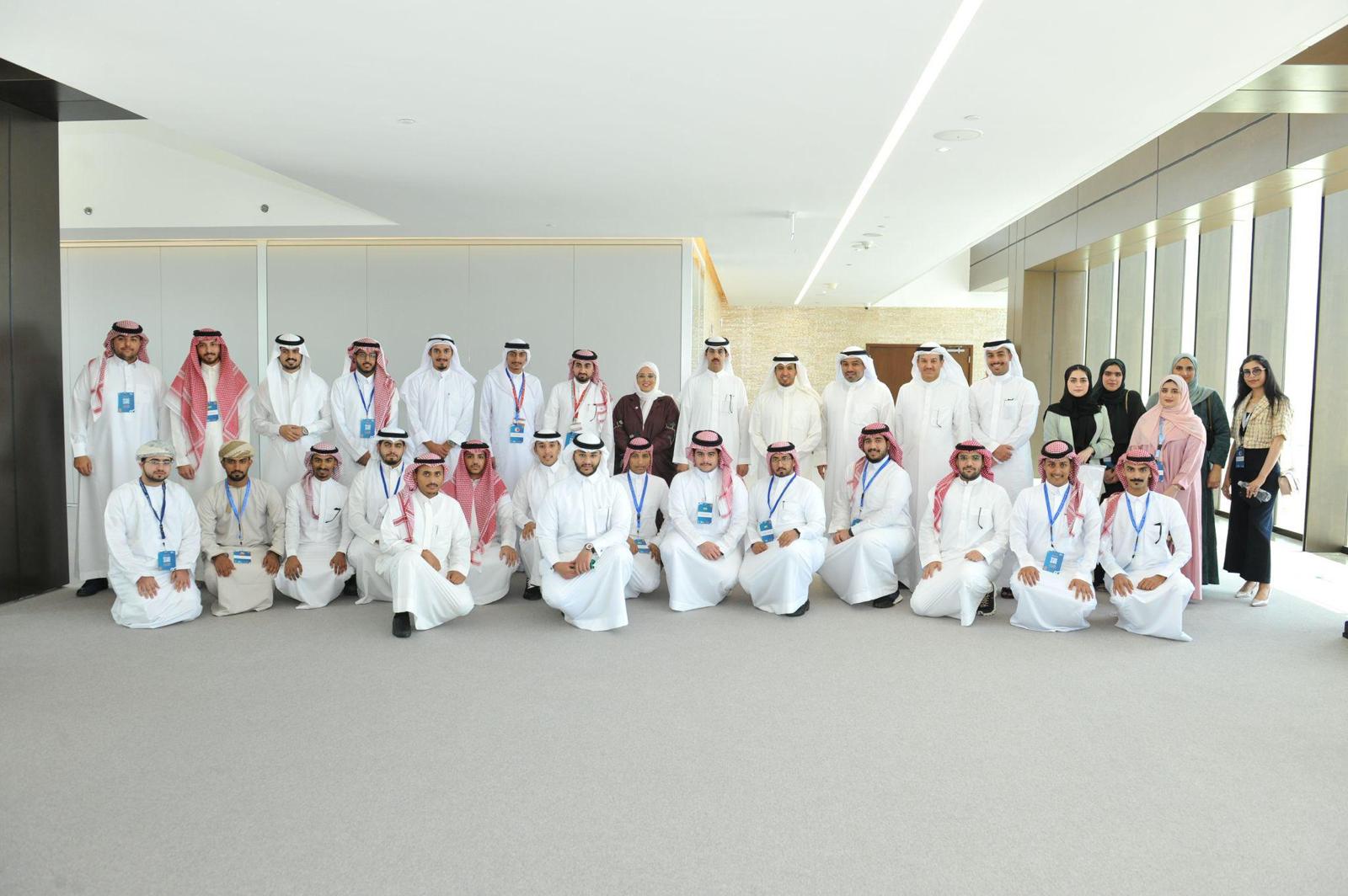 المعرض الهندسي ضم 17 مشروع تخرج لعدة جامعات بدول “التعاون”  كلية الهندسة بجامعة البحرين تشارك في أول معرض خليجي لمشروعات التخرج بالكويت