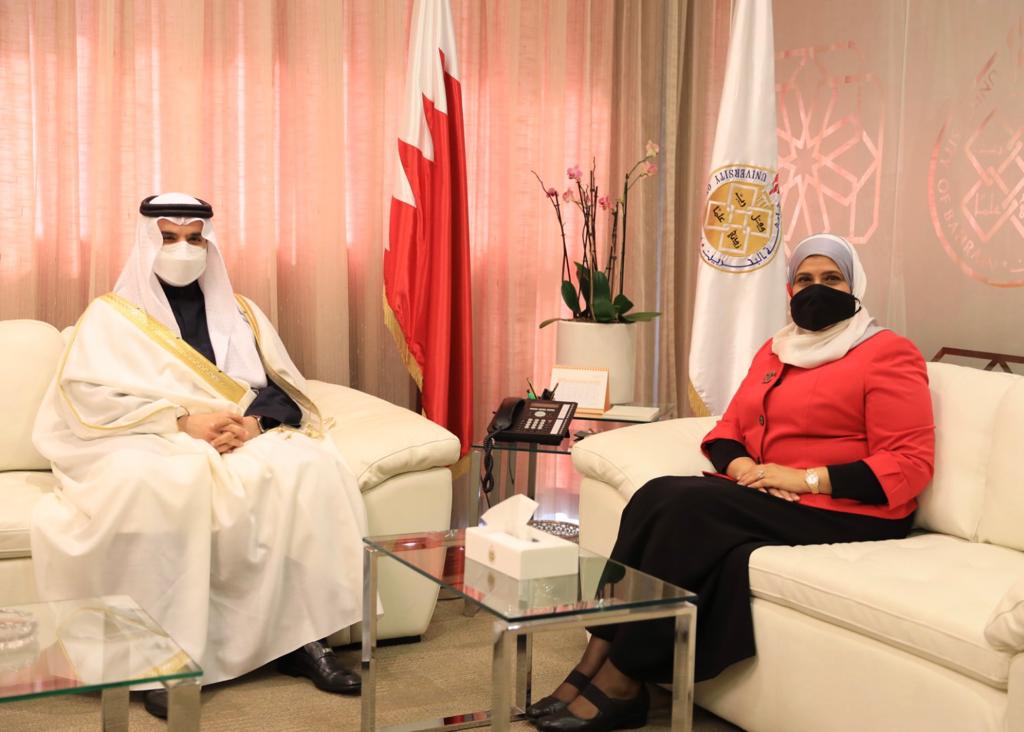 رئيسة جامعة البحرين تستقبل سفير مملكة البحرين لدى المملكة العربية السعودية
