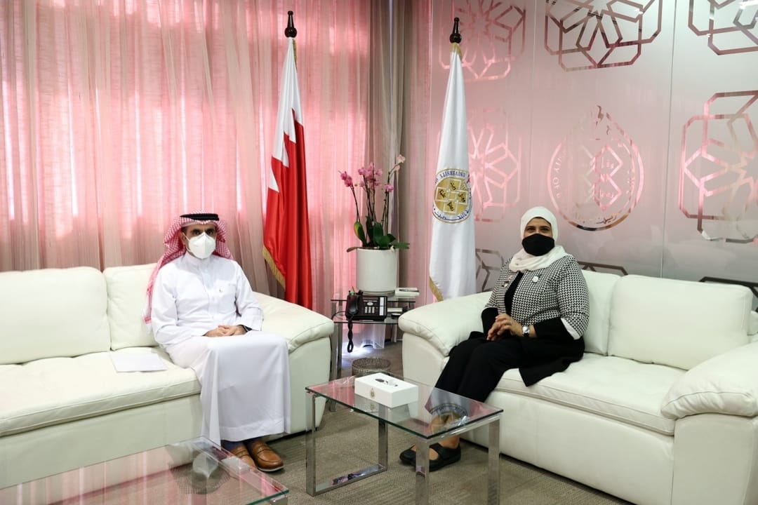 رئيس قسم تقنية المعلومات في جامعة البحرين.. ينال جائزة القمة العالمية للمدراء التنفيذيين