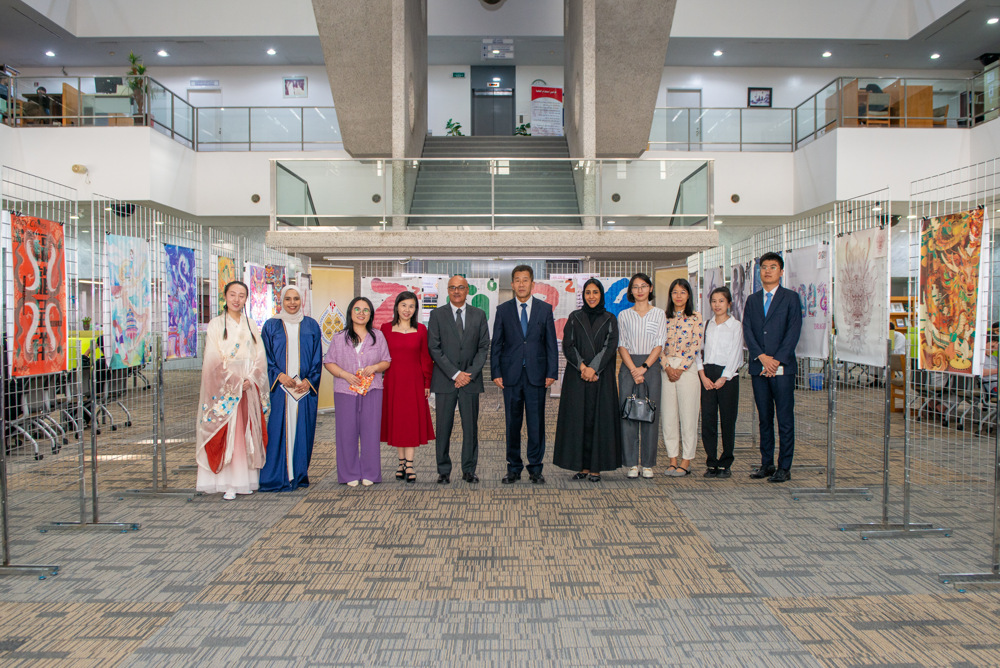 Confucius Institute at UOB organizes an art exhibition celebrating the Chinese Language International Day