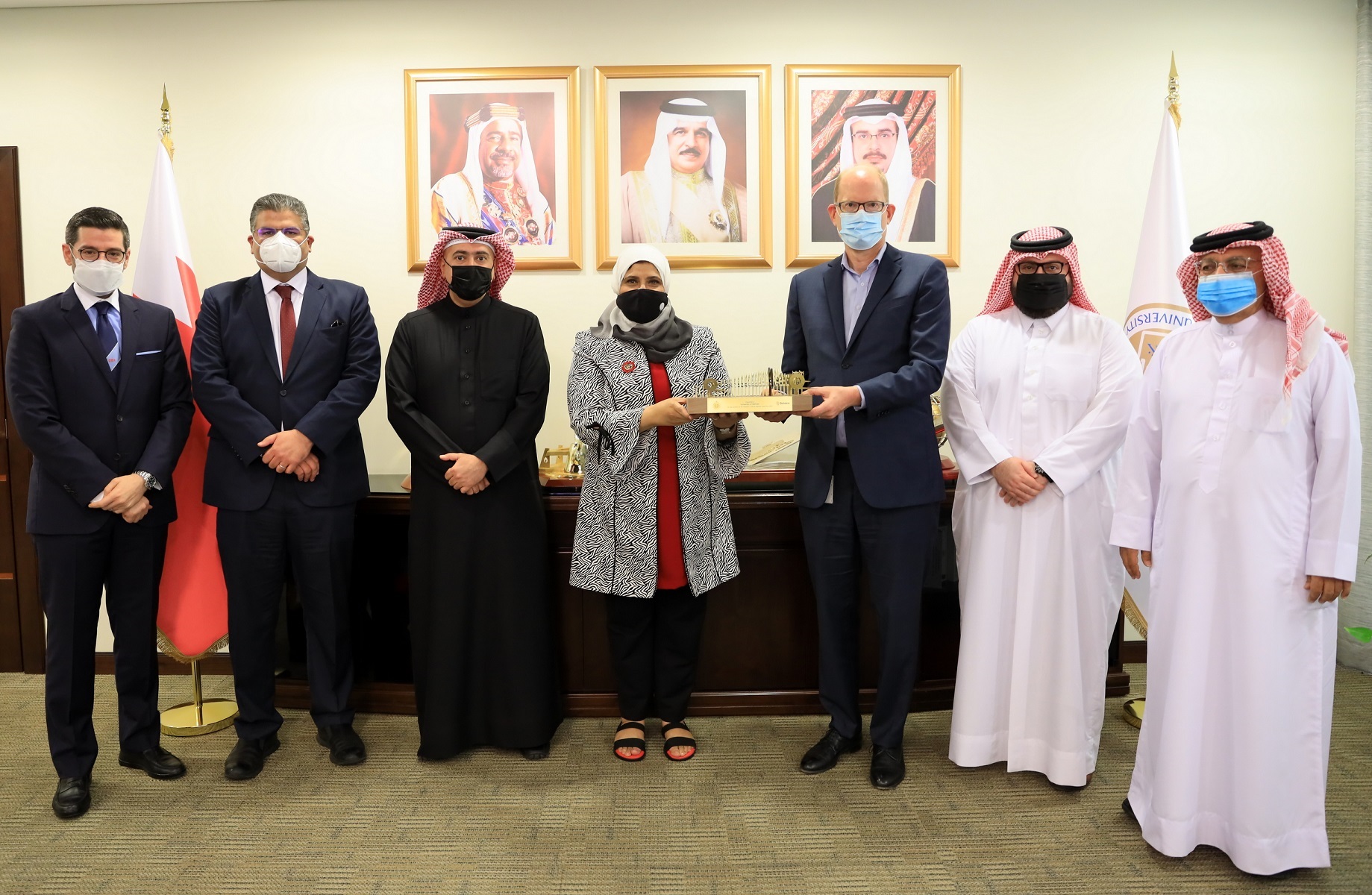 د. المضحكي تبحث التعاون مع وفد من شركة “بتلكو”  جامعة البحرين: التوسع في الدراسات المرتبطة بنظم الاتصالات والشبكات