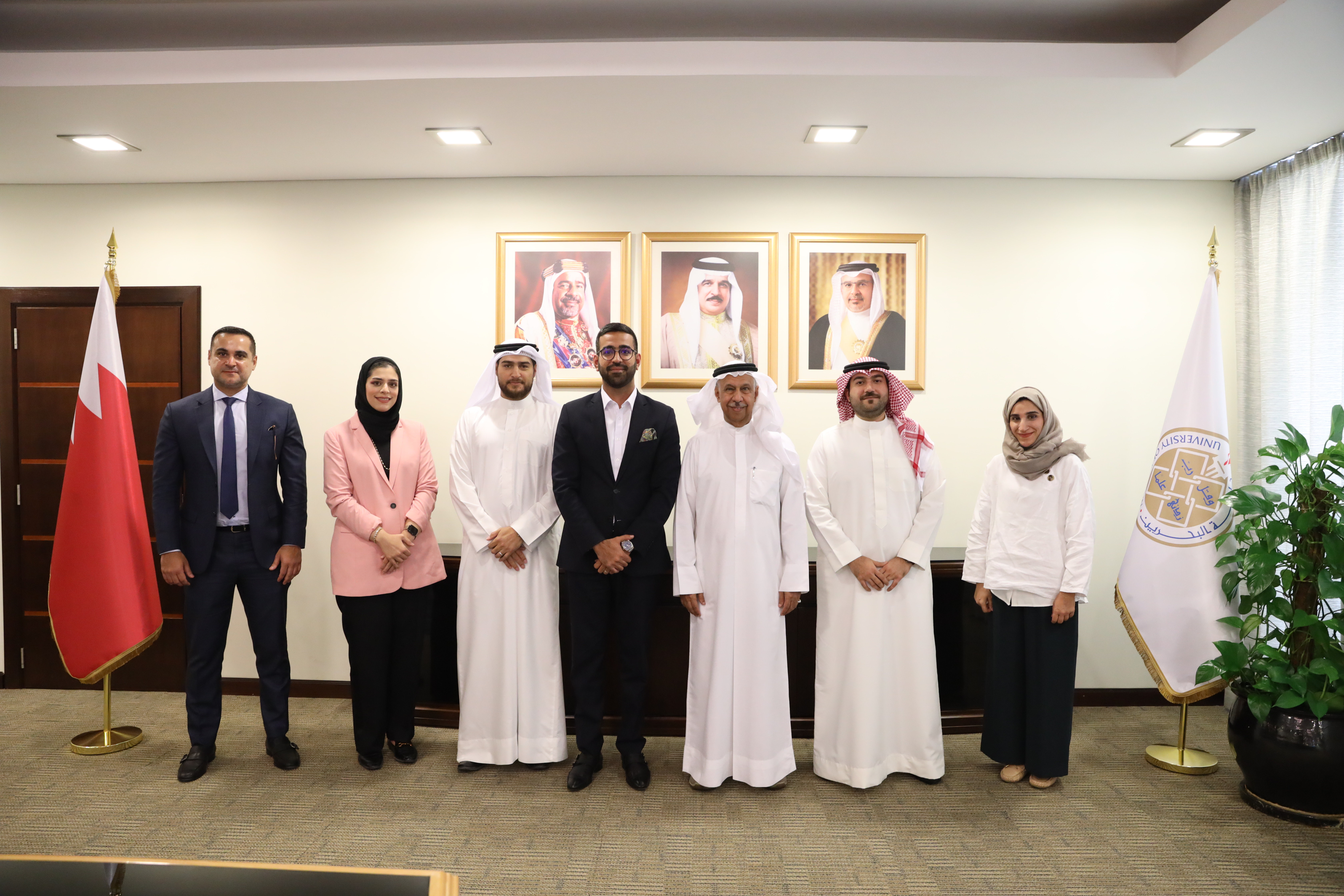 جامعة البحرين توقع عقد شراكة مع منصة “أوردرجيت” لخدمة استلام طلبات شراء الوجبات