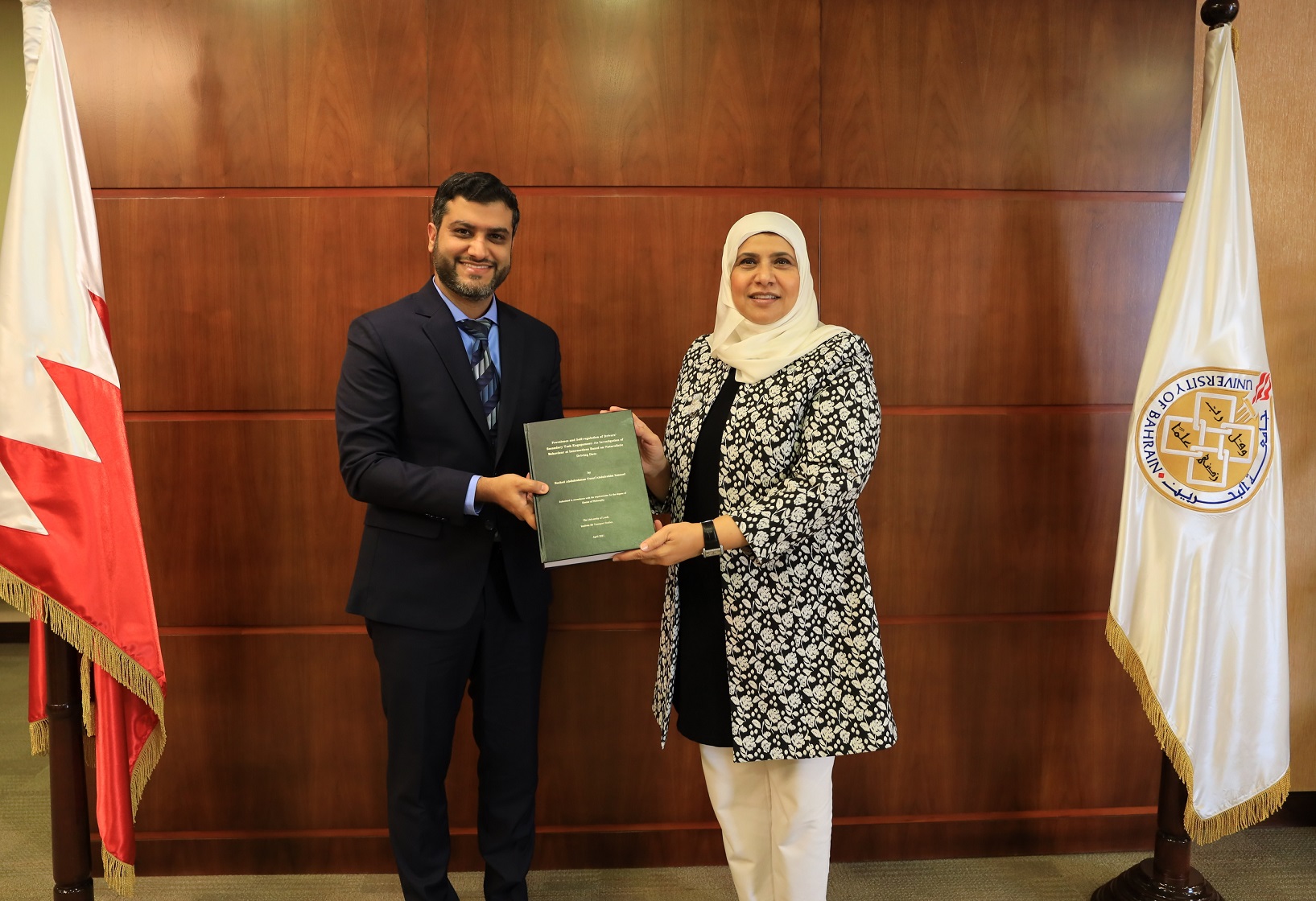 أشادت بموضوع البحث المدعوم من المفوضية الأوروبية.. د. المضحكي تتسلم نسخة عن أطروحة د. راشد عبدالرحمن في الهندسة المدنية